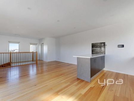 UPMARKET TOWN "HOME" IN PRESTIGE LOCALE, TOTALLY MAINTENANCE FREE! - Photo 2