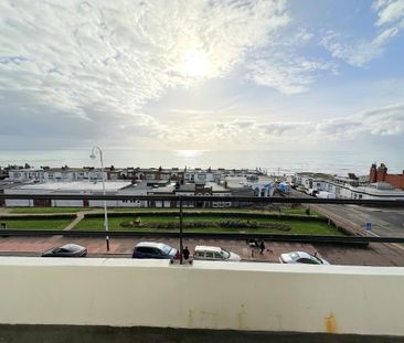 3 bedroom apartment to rent - Photo 3