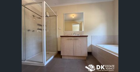 Modern 3 Bedroom Townhouse in Werribee - Photo 5