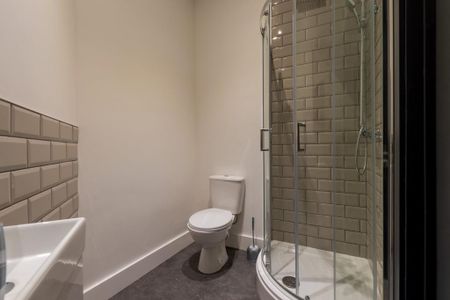 1 bedroom in a house share to rent - Photo 5