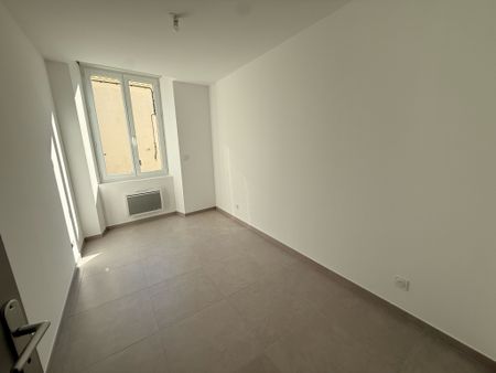AGENCE BAZILLE - Appartement type 3 à Saint Hippolyte du Fort de 70.97m² - Photo 2