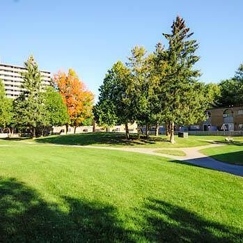 Centrepointe - Photo 1