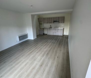 Location Maison 4 pièces 83m² BULLION 78830 - Photo 2