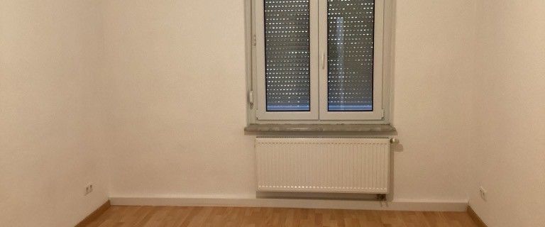 Großzügige 4-Zimmer-Wohnung ab sofort ! - Foto 1