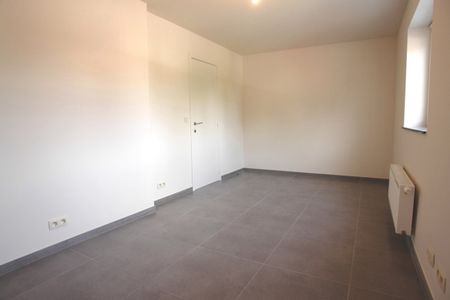 RECENT & COMFORTABEL APPARTEMENT TERRAS EN EEN GARAGE - Foto 4