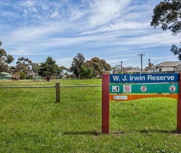 Spacious 4 bedroom family home - Photo 4