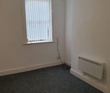 1 Bed Flat, Peter Road, L4 - Photo 6