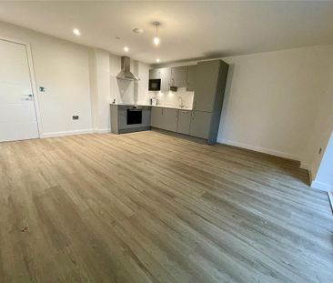 3 bedroom apartment to rent - Photo 2
