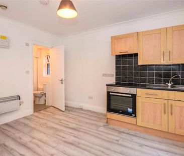 1 bedroom house to rent - Photo 2