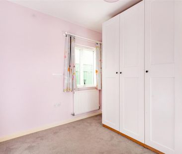 4 bedroom detached house to rent - Photo 4