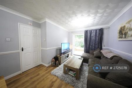 3 bedroom terraced house to rent - Photo 2