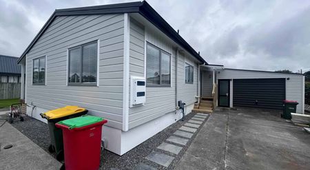 Newly Renovated Family Living - Photo 5