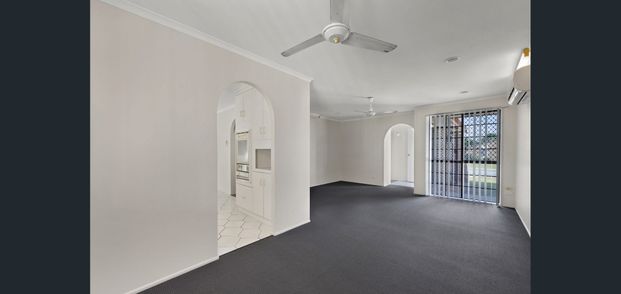 Spacious Family Home with Shed, Double Garage, & Plenty of Space - Photo 1