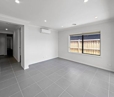 The Perfect Family Home! - Photo 2