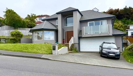 4 Bedroom Home in Newlands - Photo 3