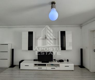 Apartament modern de inchiriat, 2 camere, 2 locuri de parcare, Giroc - Photo 1