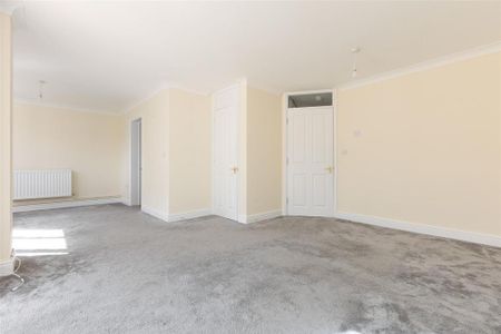 3 bedroom detached house to rent - Photo 4