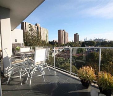 Spacious North Facing with City Views + Parking - Photo 2