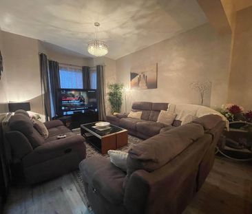 3 Bed Terraced House, Central Park Road, E6 - Photo 1