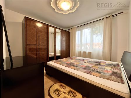 Apartament Decomandat cu 3 Camere si Parcare in Tractorul - Photo 2
