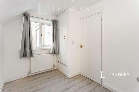 Penn Crescent, Haywards Heath, West Sussex, RH16 - Photo 3