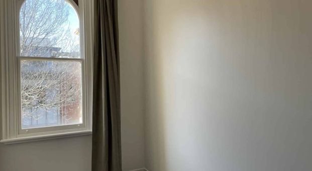 Two-bedroom Central City apartment - Photo 1