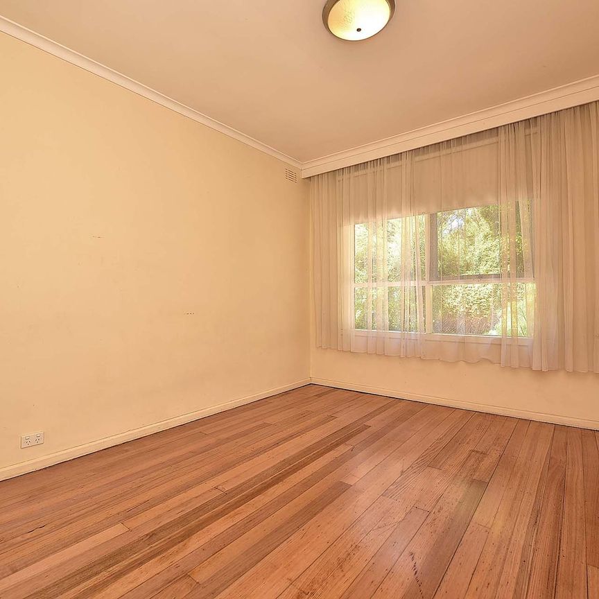 3/6 Batten Street, Glen Waverley - Photo 1