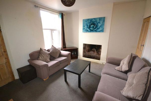 3 bedroom terraced house to rent - Photo 1