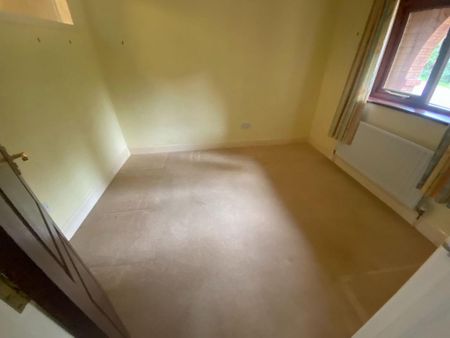 4 bedroom bungalow to rent - Photo 3