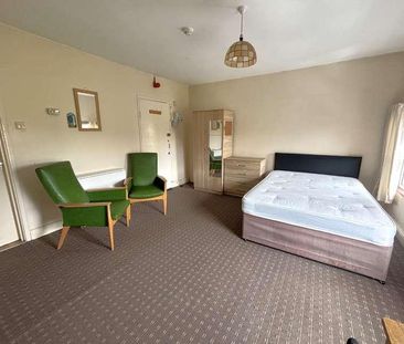 Lancaster Road, LE1 - Photo 2