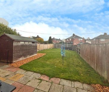 2 bedroom semi-detached house to rent - Photo 2