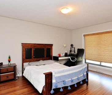 For Lease - 10 Sheldon Drive, Ajax, Ontario - Photo 5