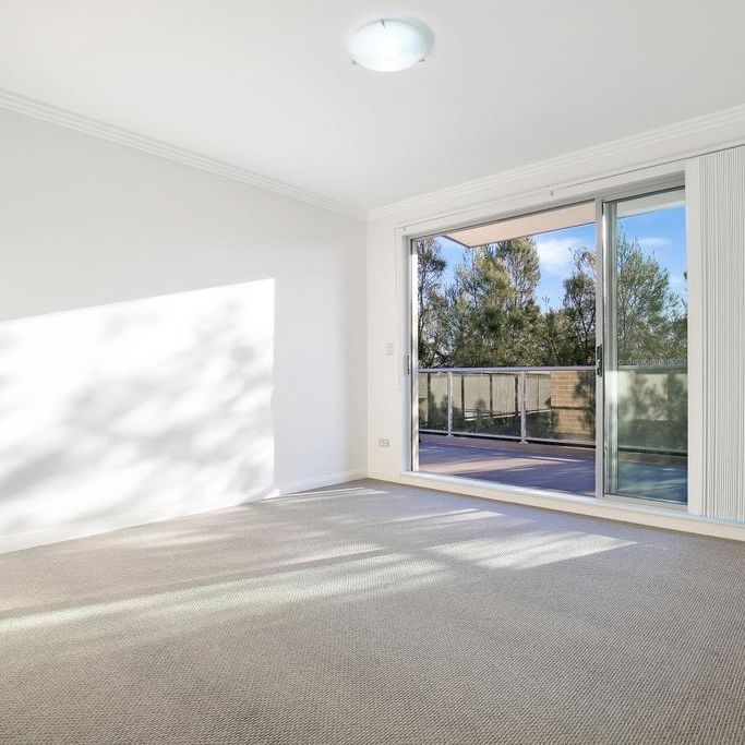 TOP Level 2 Bedroom PLUS Study in Resort Style Complex - Photo 1