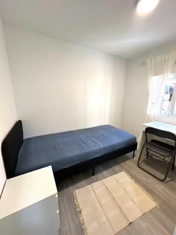 Calle Huertos, Getafe, Community of Madrid 28902 - Foto 3