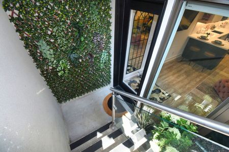 For Lease - 703 Markham Street, Toronto, Ontario - Photo 2