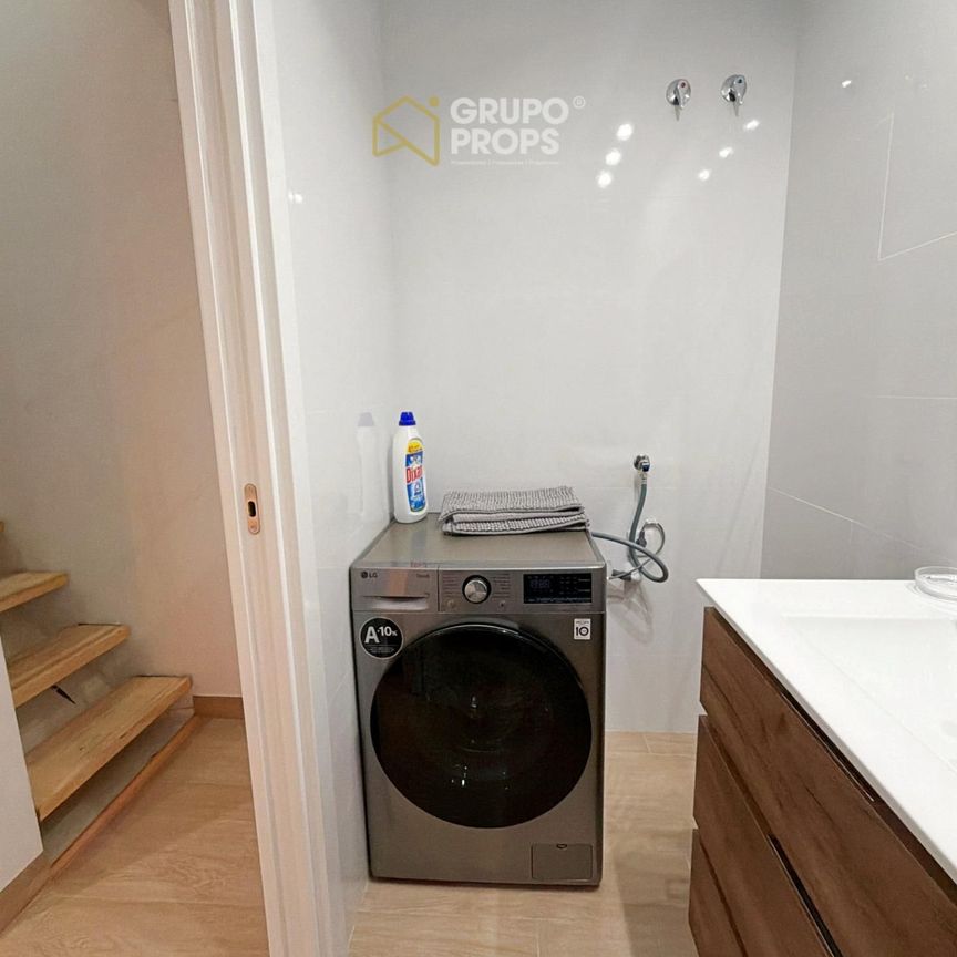 Piso de alquiler en Calle Fernández de la Hoz, Ríos Rosas - Nuevos Ministerios - Photo 1