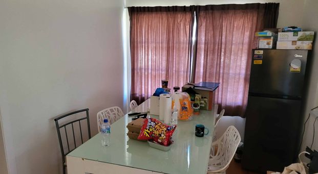 Henderson 3 bed, 1 bath - Photo 1