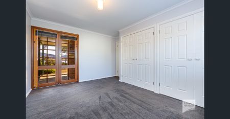 A home that offers space, storage & comfort! - Photo 5