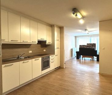 Appartement te huur in Roeselare voor € 590 met 1 slaapkamer - Foto 2