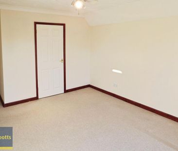 2 bedroom maisonette to rent - Photo 1
