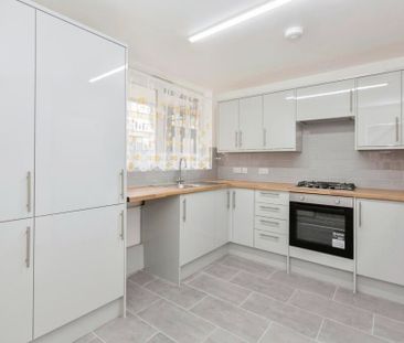 3 Bed Maisonette, Wick Road, E9 - Photo 4