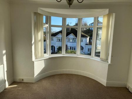 2 bedroom detached bungalow to rent - Photo 2
