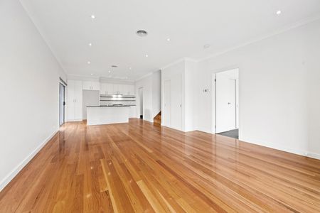 1/8 Broadmeadows Road, Tullamarine VIC 3043 - Photo 5