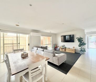 Comfortable Family Living in Prime Leopold Location - Photo 1