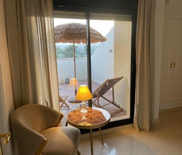 Luxury penthouse for rent in San Pedro de Alcántara, Spain - Photo 4