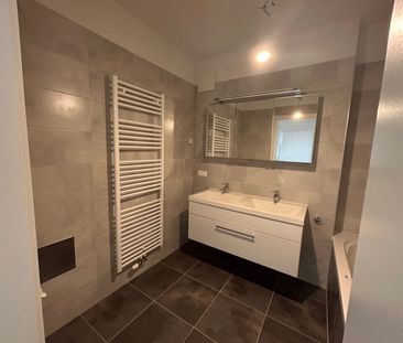 Moderne 3-Zimmer-Wohnung in Vösendorf: Balkon, 2 KFZ- Stellplätze &... - Photo 2