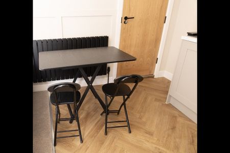 1 Bed Flat, London, CR7 - Photo 2