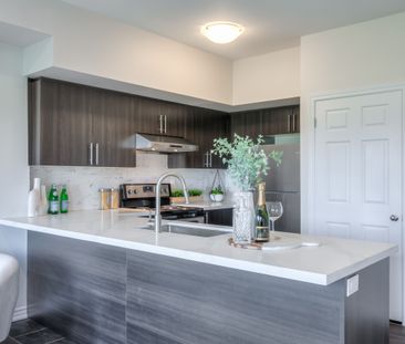 For Lease - 13 Eaton Park Lane Unit# 16, Toronto, Ontario - Photo 3