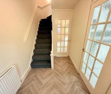 2 bedroom House To Let - Photo 3