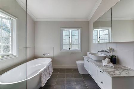 Brand New 4 Bedroom Family Home in Ripley - Photo 3